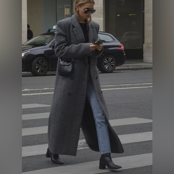 Vintage Herringbone Wool Long Coat / Size Medium - Picture 1 of 13